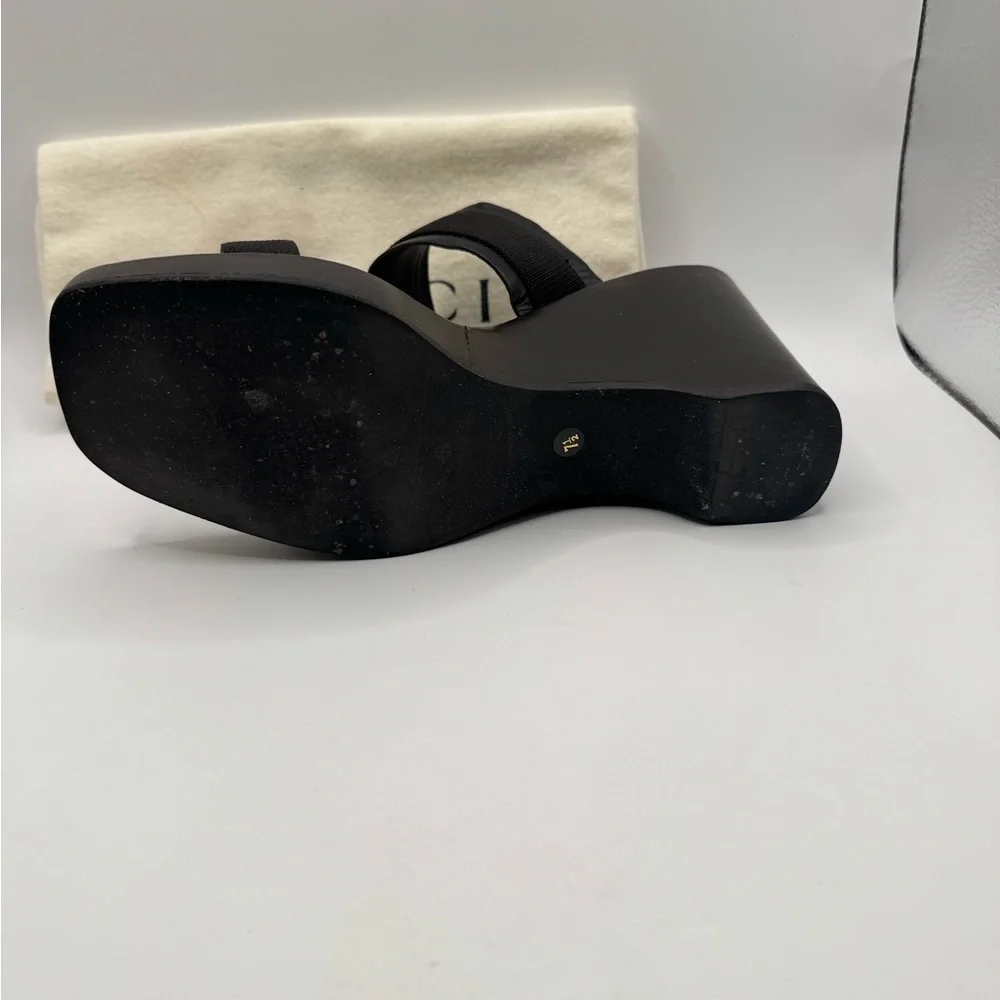 Gucci Women's Brown Platform Slides - Picture 5 of 6